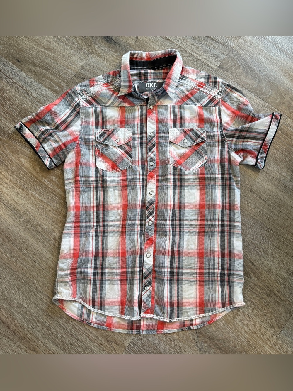 BKE Men’s Short-Sleeve Red Plaid Button-Up Shirt